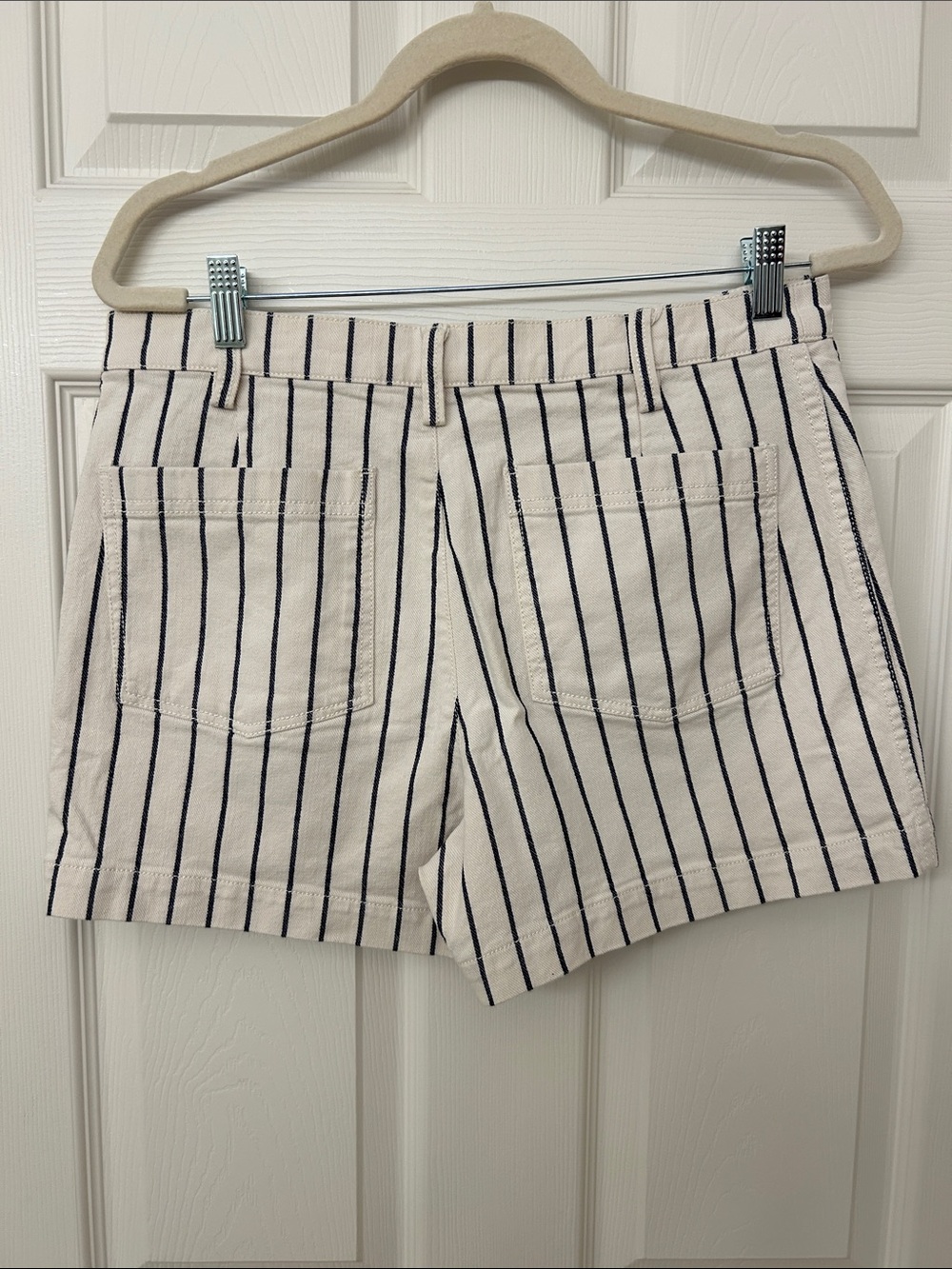 Madewell Emmett Railroad Stripe Denim High-Rise Shorts Size 30 - Picture 2 of 8